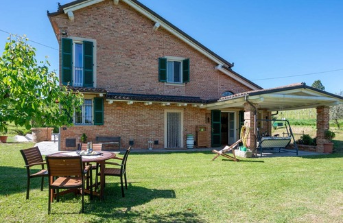 Mombaruzzo Other | 100 m² Accommodation ∙ 2 bedrooms ∙ 4 guests
