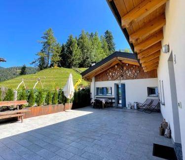 Funes Apartment | 100 m² Apartment ∙ 2 bedrooms ∙ 8 guests