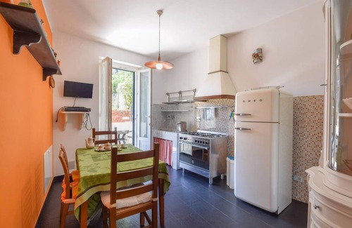 Genoa Apartment | 100 m² Apartment ∙ 3 bedrooms ∙ 5 guests