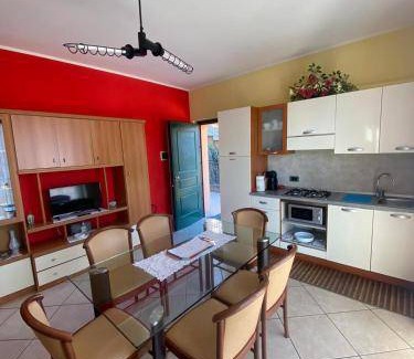Lovere Apartment | 100 m² Apartment ∙ 2 bedrooms ∙ 7 guests