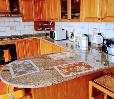 Zone Apartment | 100 m² Apartment ∙ 2 bedrooms ∙ 6 guests