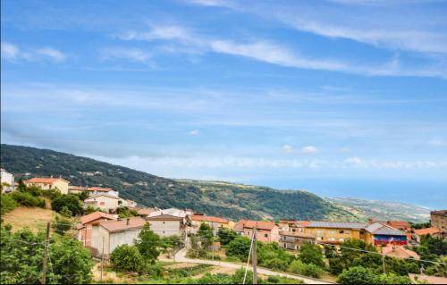 Falerna Apartment | 100 m² Apartment ∙ 2 bedrooms ∙ 6 guests