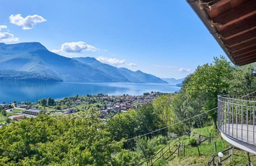 Consiglio di Rumo Apartment | 100 m² Apartment ∙ 2 bedrooms ∙ 6 guests