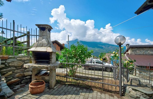 Moron House | 100 m² House ∙ 3 bedrooms ∙ 6 guests