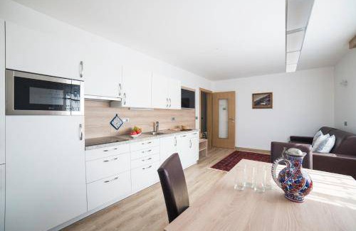 Selva di Val Gardena Apartment | 100 m² Serviced apartment ∙ 3 bedrooms ∙ 11 guests