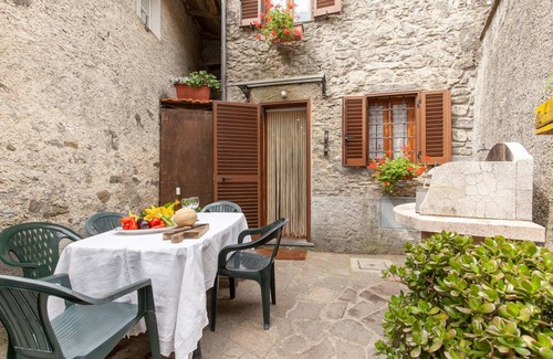 San Rocco in Turrite House | 100 m² Maisonette ∙ 4 bedrooms ∙ 8 guests