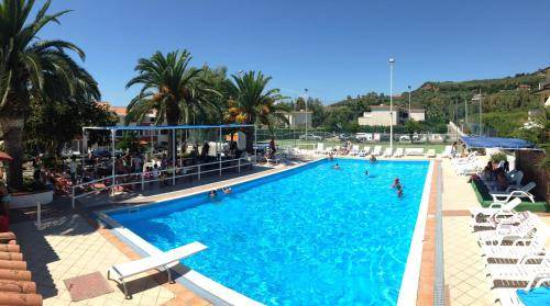 Falerna Apartment | 100 m² Serviced apartment ∙ 3 bedrooms ∙ 10 guests