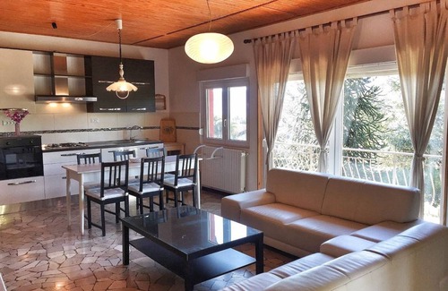 Brezzo di Bedero Villa | 100 m² Villa ∙ 2 bedrooms ∙ 4 guests