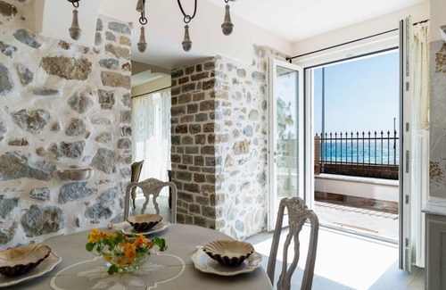 Bussana Villa | 100 m² Villa ∙ 1 bedroom ∙ 4 guests