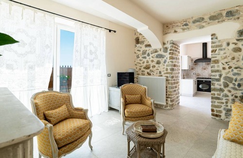 Bussana Villa | 100 m² Villa ∙ 1 bedroom ∙ 4 guests