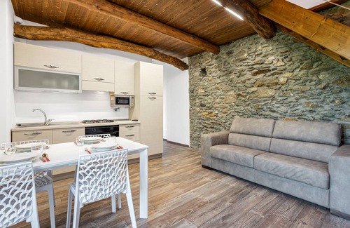 Cremia Apartment | 118 m² Apartment ∙ 2 bedrooms ∙ 10 guests