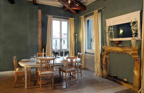 Dorsoduro Apartment | 120 m² Apartment ∙ 2 bedrooms ∙ 5 guests