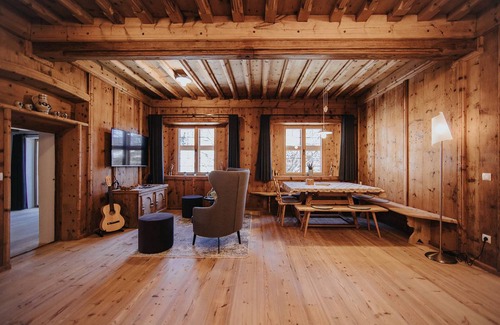 Sarntal Apartment | 120 m² Apartment ∙ 3 bedrooms ∙ 6 guests