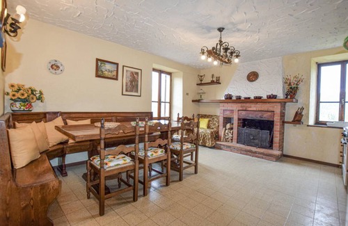 San Rocco in Turrite House | 120 m² House ∙ 2 bedrooms ∙ 4 guests