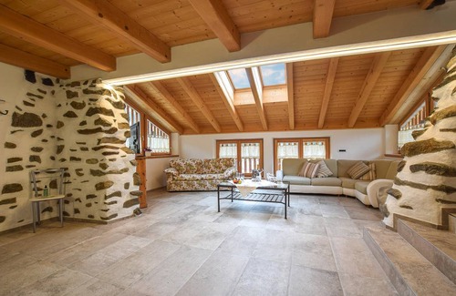 Terzolas House | 120 m² House ∙ 2 bedrooms ∙ 6 guests