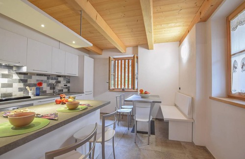 Terzolas House | 120 m² House ∙ 2 bedrooms ∙ 6 guests