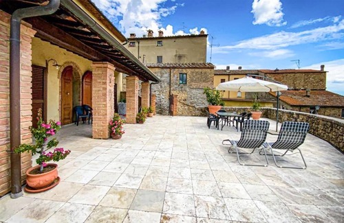 Mazzolla House | 120 m² Maisonette ∙ 3 bedrooms ∙ 6 guests