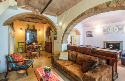 Mazzolla House | 120 m² Maisonette ∙ 3 bedrooms ∙ 6 guests