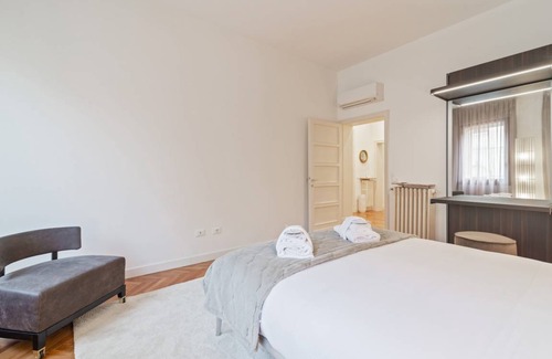 Historic Centre Apartment | 130 m² Apartment ∙ 3 bedrooms ∙ 4 guests