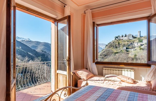 Molazzana House | 130 m² House ∙ 3 bedrooms ∙ 10 guests