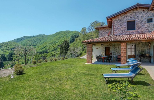 Molazzana House | 130 m² House ∙ 4 bedrooms ∙ 8 guests