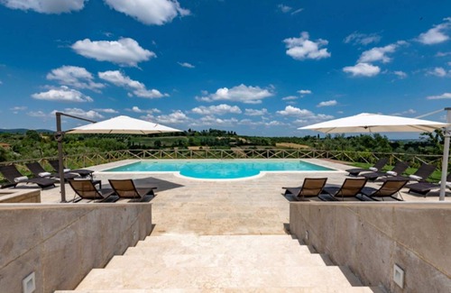 Torrita di Siena Villa | 1300 m² Villa ∙ 12 bedrooms ∙ 24 guests