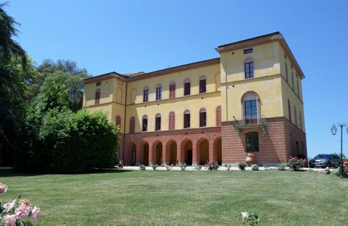 Torrita di Siena Villa | 1300 m² Villa ∙ 12 bedrooms ∙ 24 guests