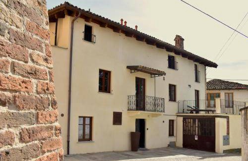 Castiglione Falletto House | 136 m² House ∙ 2 bedrooms ∙ 6 guests