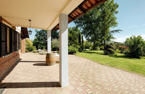 San Damiano dʼAsti Other | 140 m² Accommodation ∙ 4 bedrooms ∙ 9 guests