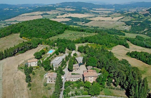 Radicondoli House | 140 m² Farmhouse ∙ 4 bedrooms ∙ 8 guests