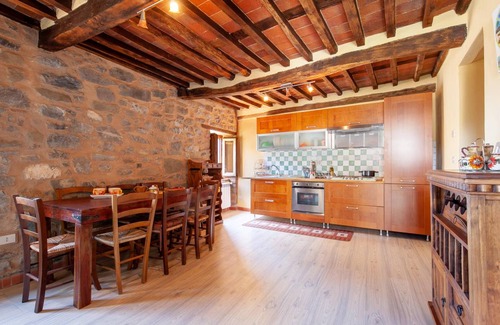 Pescaglia House | 140 m² Maisonette ∙ 4 bedrooms ∙ 7 guests