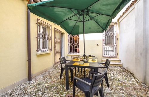 Old Town Apartment | 150 m² Apartment ∙ 4 bedrooms ∙ 8 guests