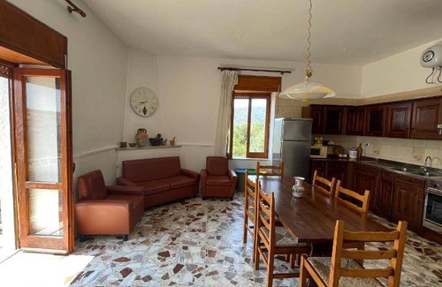 Casal Velino House | 150 m² House ∙ 3 bedrooms ∙ 8 guests