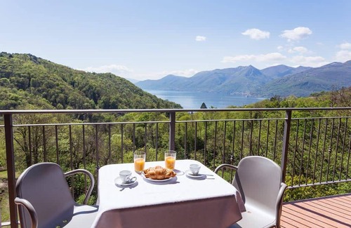 Dumenza House | 150 m² House ∙ 3 bedrooms ∙ 6 guests