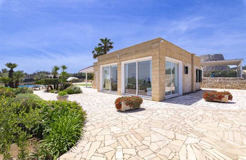 Marina di Andrano Villa | 150 m² Villa ∙ 7 bedrooms ∙ 14 guests