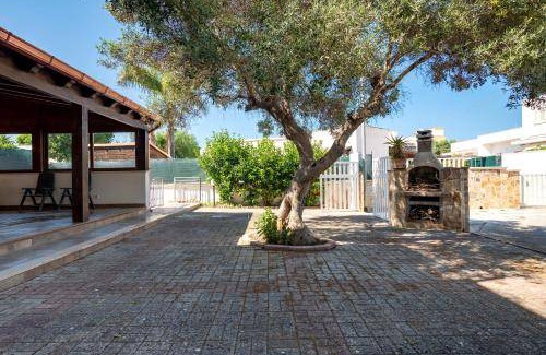 Torre Santa Sabina Villa | 160 m² Villa ∙ 4 bedrooms ∙ 9 guests