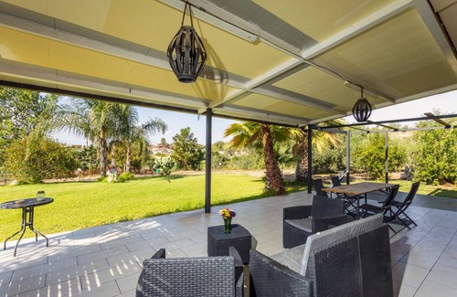 Carlentini Villa | 160 m² Villa ∙ 2 bedrooms ∙ 5 guests