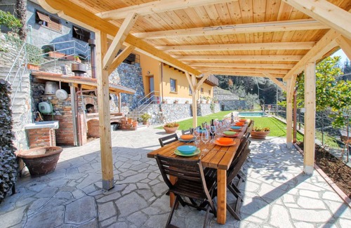Uscio Villa | 165 m² Villa ∙ 4 bedrooms ∙ 16 guests