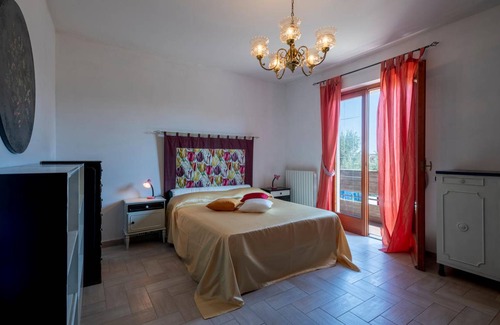 Sant'Egidio alla Vibrata House | 170 m² Maisonette ∙ 3 bedrooms ∙ 7 guests