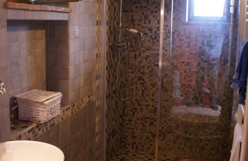 Mologno Ski Chalet | 170 m² Chalet ∙ 4 bedrooms ∙ 10 guests