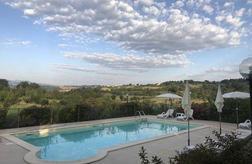 Falerone House | 170 m² House ∙ 6 bedrooms ∙ 16 guests