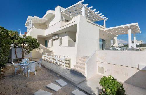 Campomarino di Maruggio Villa | 170 m² Villa ∙ 4 bedrooms ∙ 10 guests
