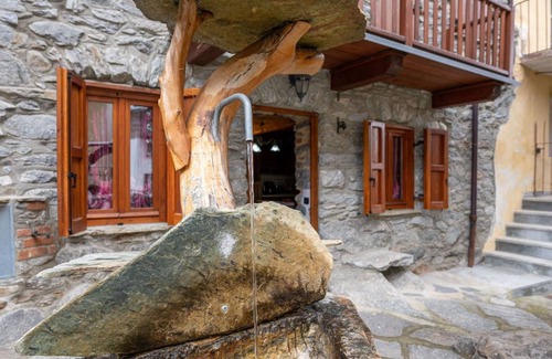 Noasca Other | 180 m² Accommodation ∙ 6 bedrooms ∙ 12 guests