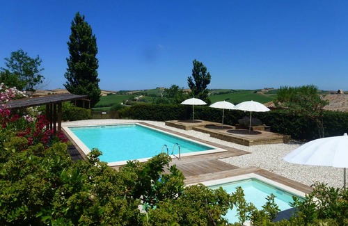Montecarotto Apartment | 180 m² Apartment ∙ 3 bedrooms ∙ 8 guests