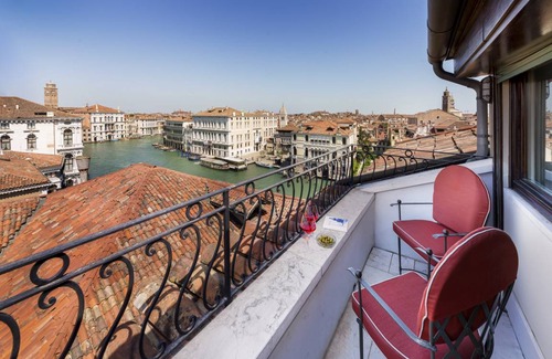 Dorsoduro Apartment | 180 m² Apartment ∙ 3 bedrooms ∙ 6 guests