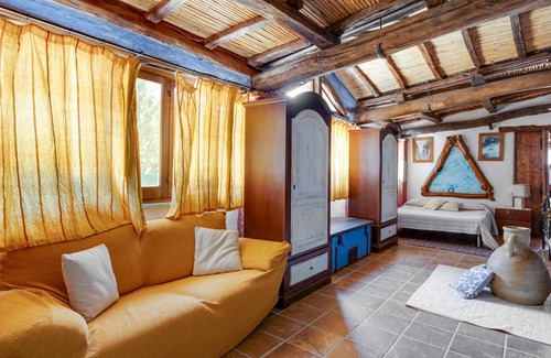 Orgosolo Villa | 180 m² Villa ∙ 2 bedrooms ∙ 7 guests