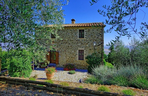 Montalcino Villa | 180 m² Villa ∙ 3 bedrooms ∙ 8 guests