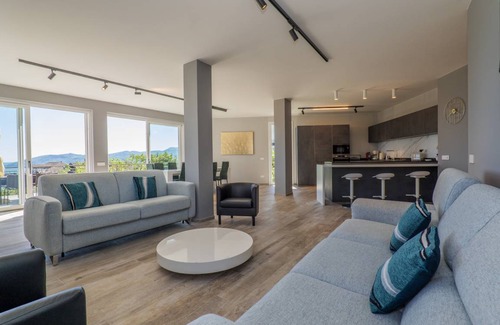 Cresseglio Apartment | 190 m² Apartment ∙ 5 bedrooms ∙ 14 guests