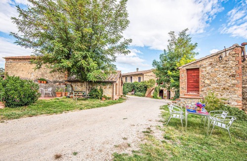 Gambassi Terme Apartment | 2 bedroom accommodation in Gambassi FI