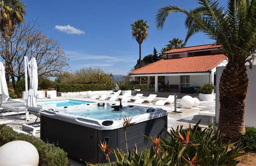 Partinico House | 200 m² House ∙ 6 bedrooms ∙ 14 guests